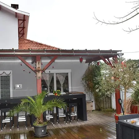 Chez Augustin Bed & Breakfast 3*