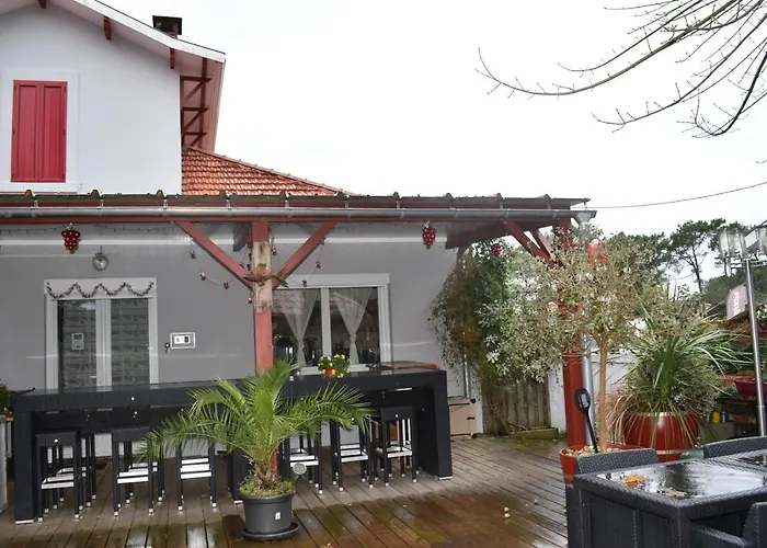 Chez Augustin Bed & Breakfast 3*