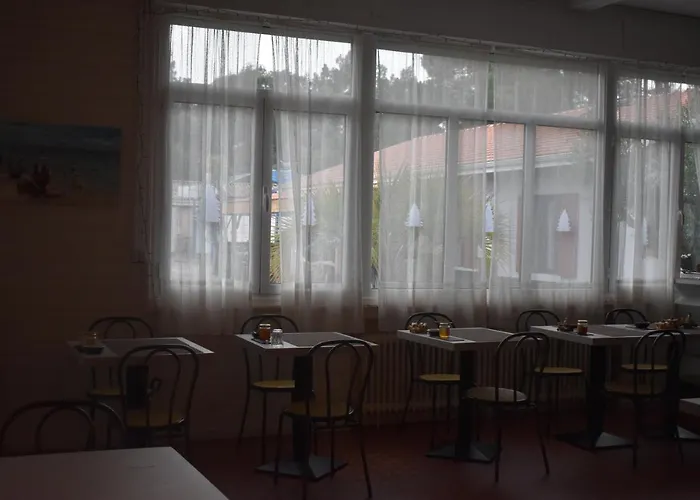 Chez Augustin Nocleg ze śniadaniem 3*